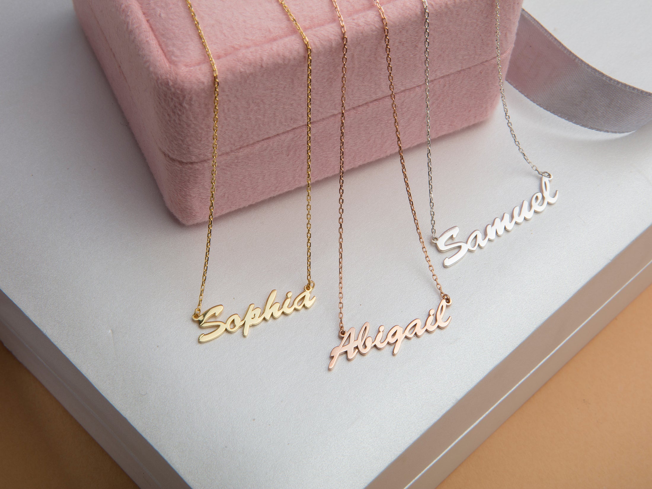 Personalized Dainty Name Necklace